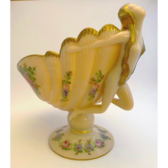 Cambridge Crown Nude Flying Lady on shell - Picture 6 of 9